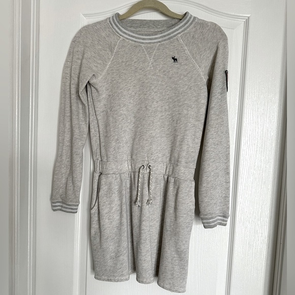 3 for $15 | Abercrombie Kids Dress, Size 11/12, Colour light grey - Picture 1 of 4